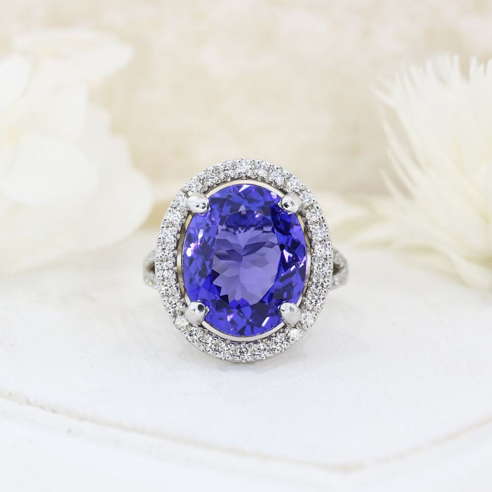 18ct White Gold Large 9.70ct Oval Tanzanite & Diamond Cluster Ring