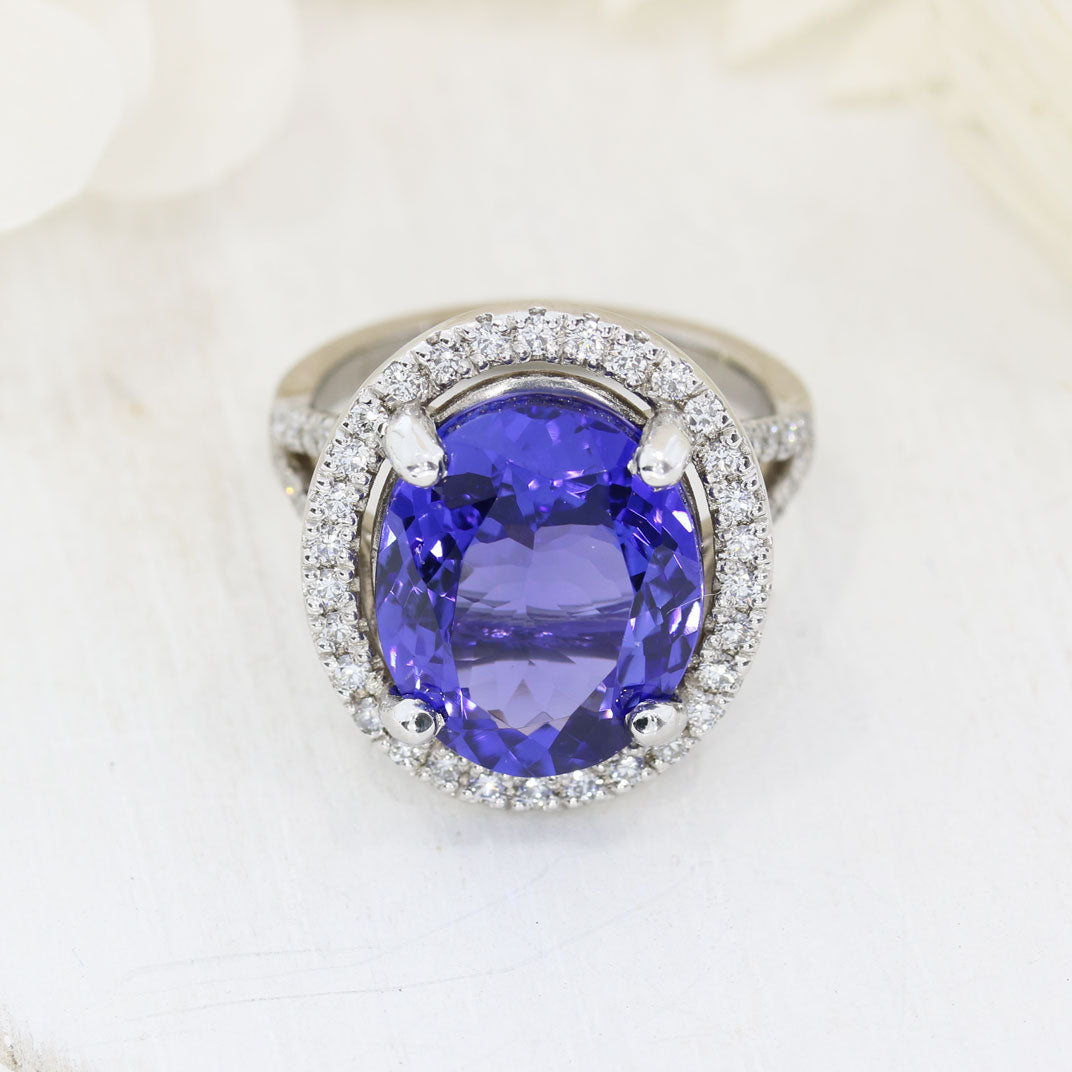18ct White Gold Large 9.70ct Oval Tanzanite & Diamond Cluster Ring
