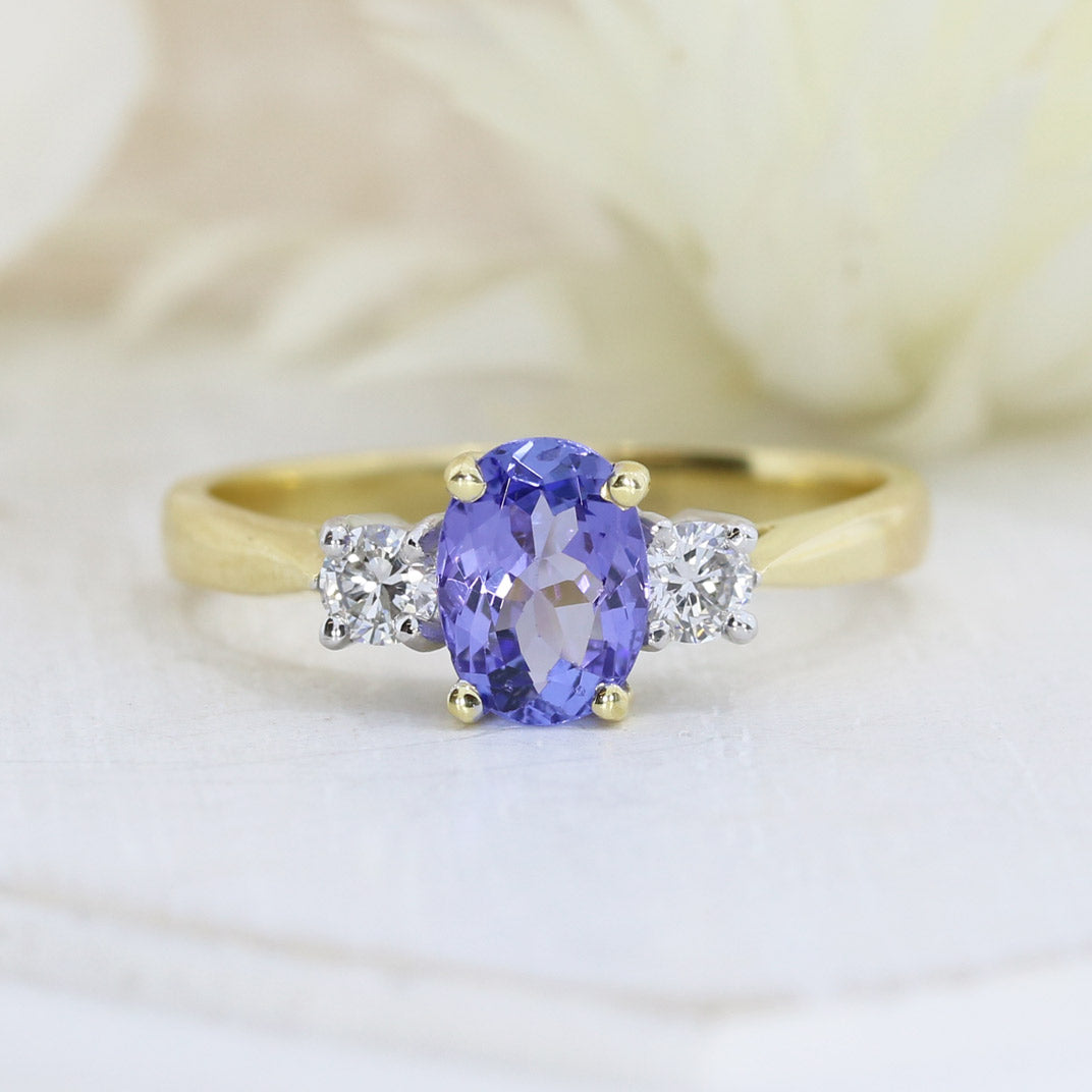 18ct Gold Tanzanite & Diamond 3 Stone Ring