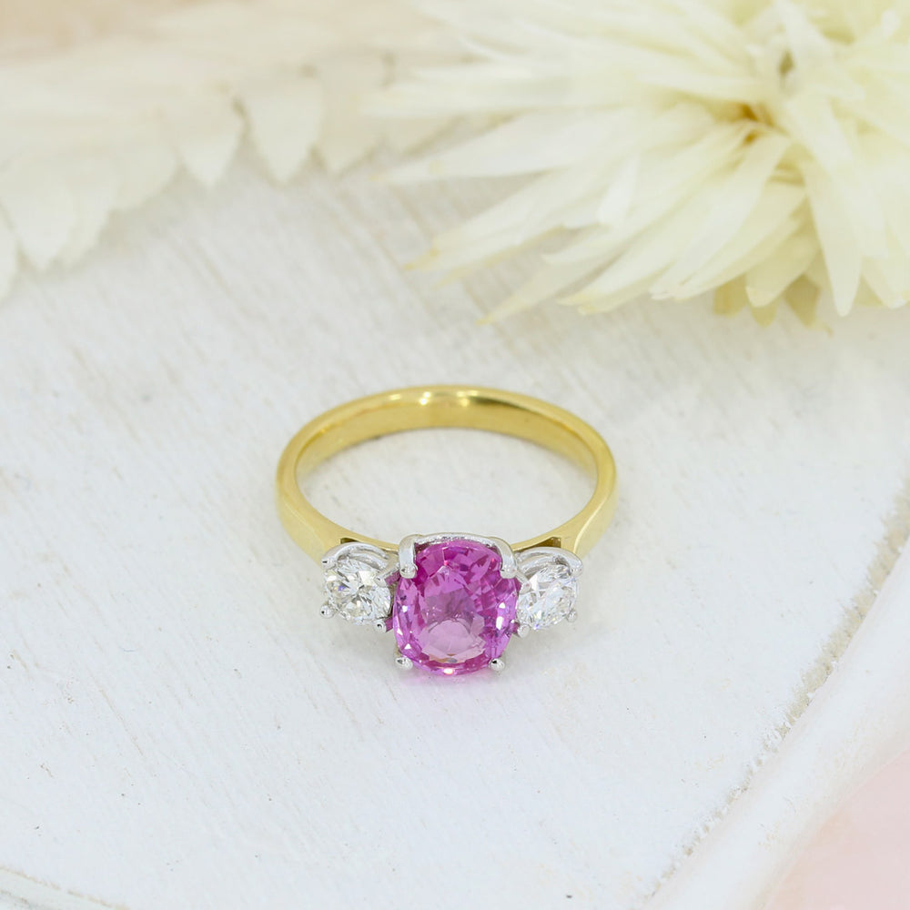 18ct Yellow Gold 3 Stone Pink Sapphire & Diamond 3 Stone Ring