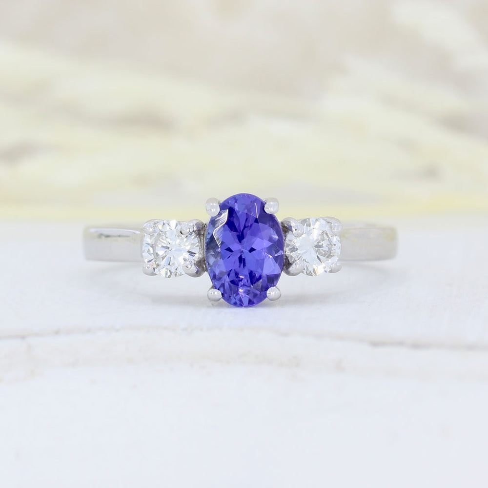 18ct White Gold Tanzanite & Diamond Ring