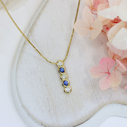 18ct Gold 5 Stone Sapphire & Diamond Drop Pendant on an 18ct 18inch Snake Chain