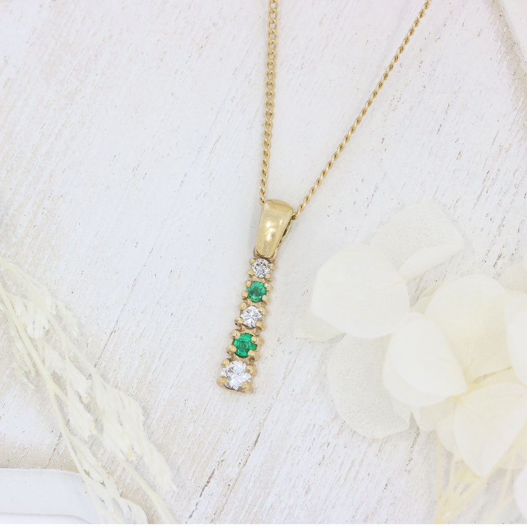9ct Yellow Gold Graduated Emerald & Diamond Pendant on 9ct 18inch Chain