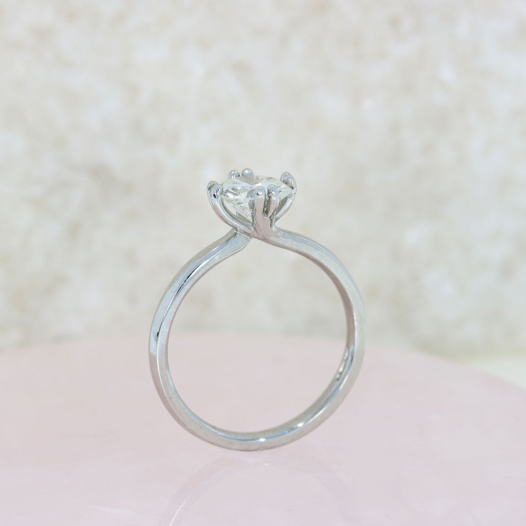 Pre Owned Certified Platinum Brilliant Cut Diamond Solitaire Ring 1.06 G SI2