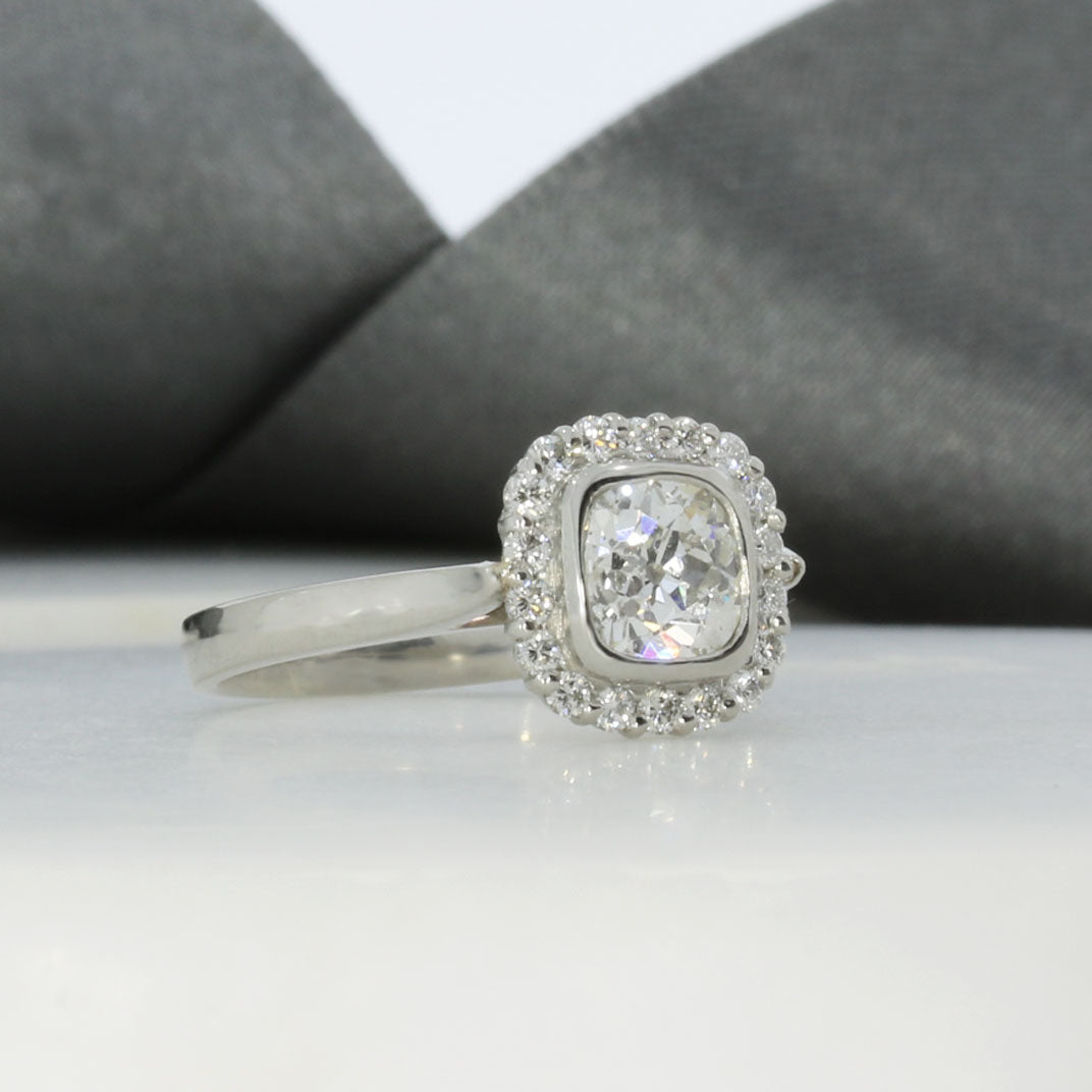 Pre Owned Platinum Diamond Cluster Ring 1.28ct