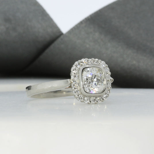 Pre Owned Platinum Diamond Cluster Ring 1.28ct