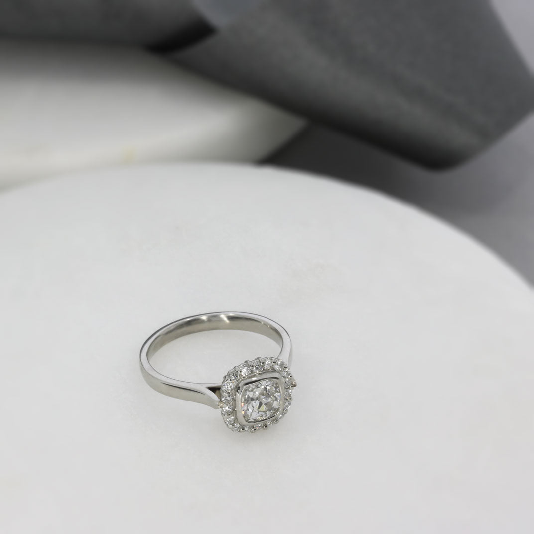 Pre Owned Platinum Diamond Cluster Ring 1.28ct