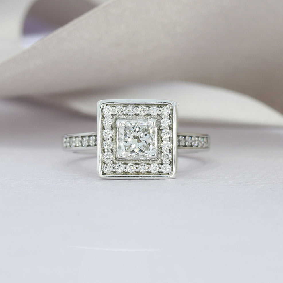 Pre Owned 18ct Gold Certified Princess Cut Diamond Square Halo Ring 1.05ct F SI1