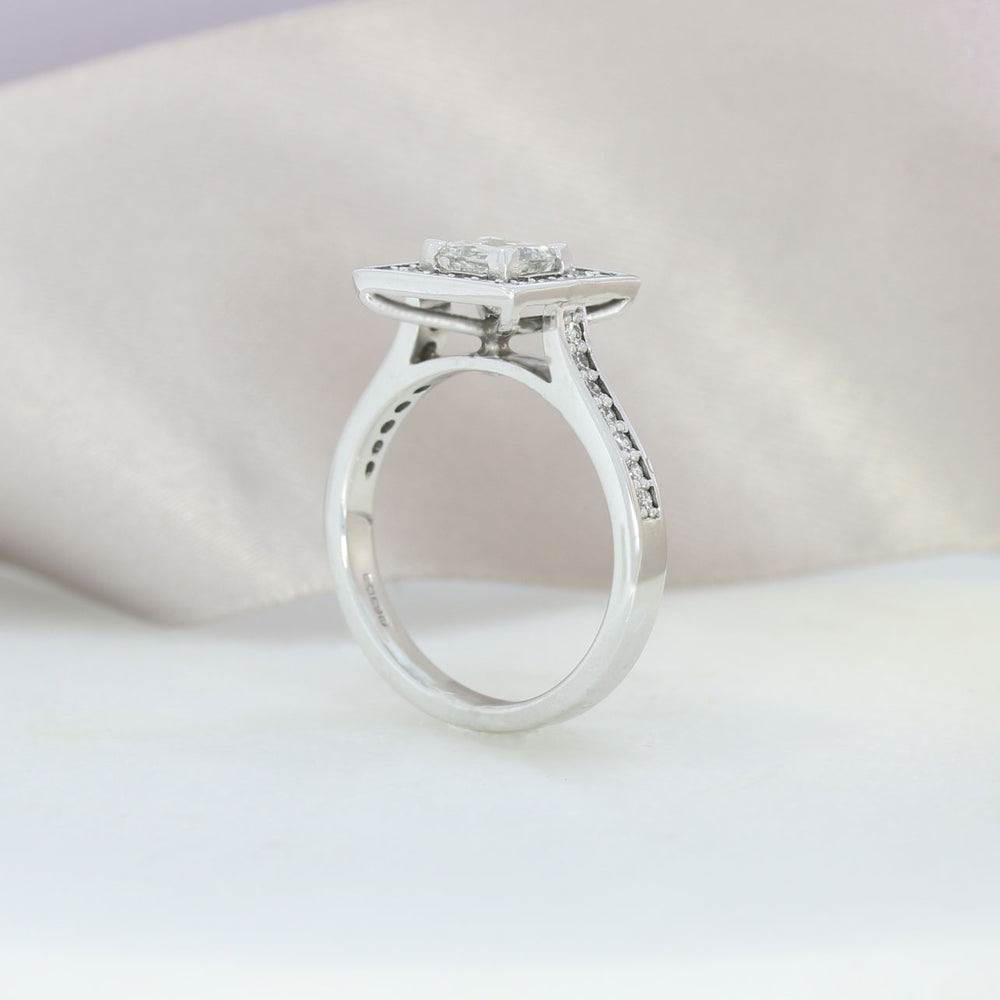 Pre Owned 18ct Gold Certified Princess Cut Diamond Square Halo Ring 1.05ct F SI1