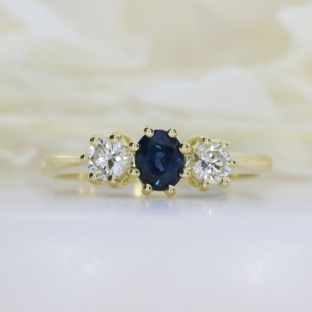 Pre Owned 18ct Yellow Gold Sapphire & Diamond 3 Stone Ring