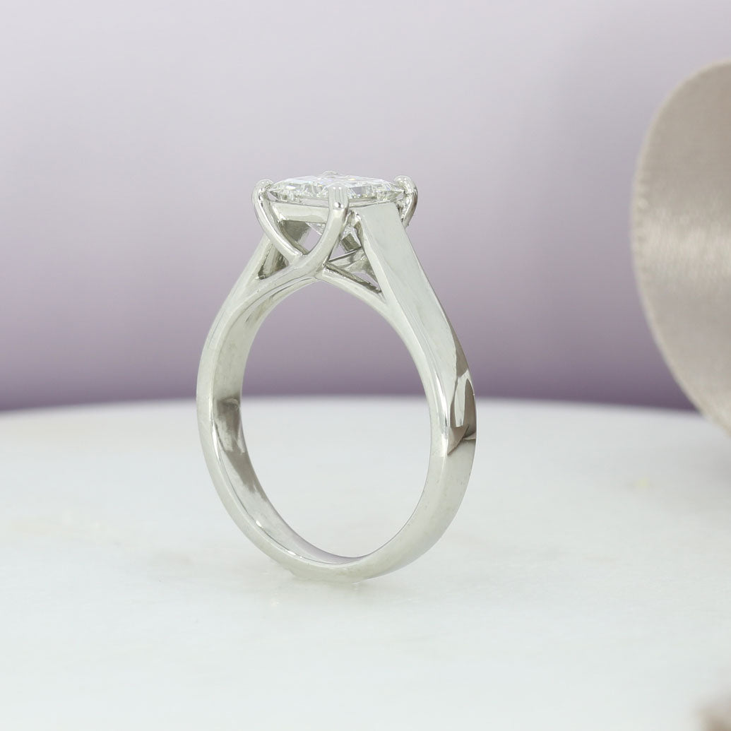 Pre Owned GIA Certified Platinum Princess Cut Diamond Solitaire Ring 1.01ct F SI1