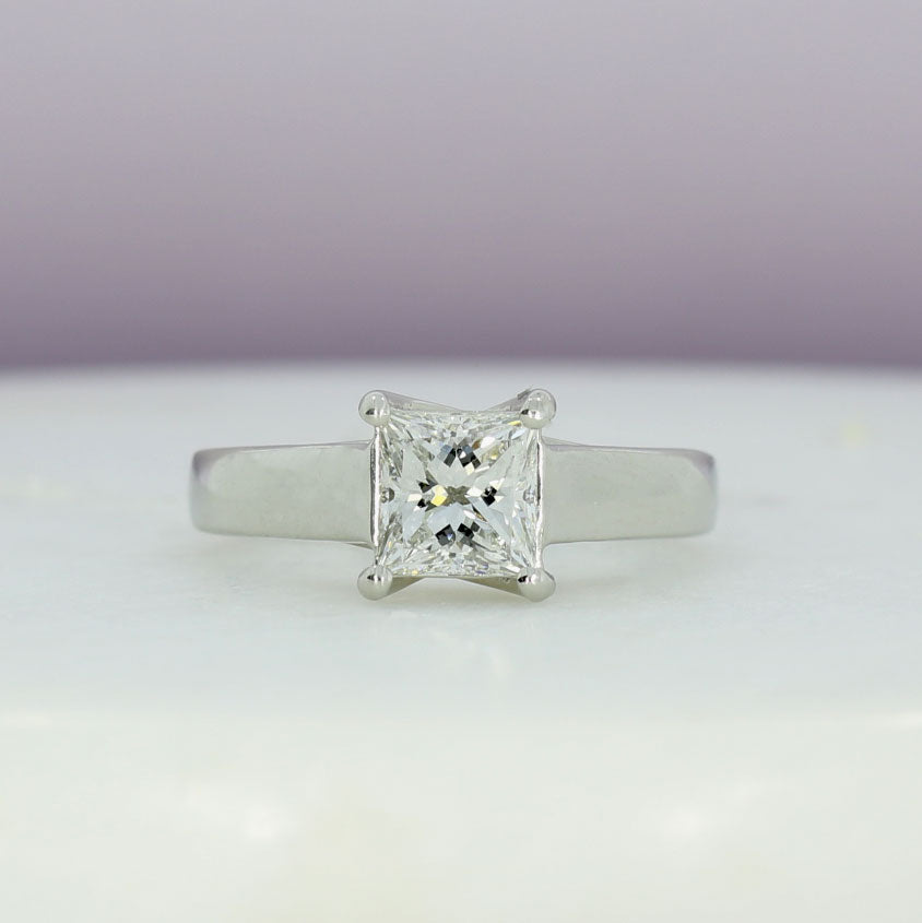 Pre Owned GIA Certified Platinum Princess Cut Diamond Solitaire Ring 1.01ct F SI1