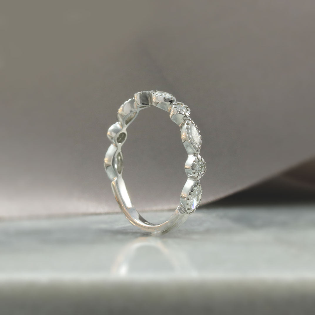 18ct Gold Fancy Diamond Ring Set with Marquise and Brilliant Cut Diamonds 0.52ct