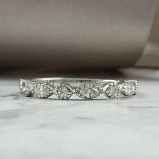 18ct Gold Fancy Diamond Ring Set with Marquise and Brilliant Cut Diamonds 0.52ct