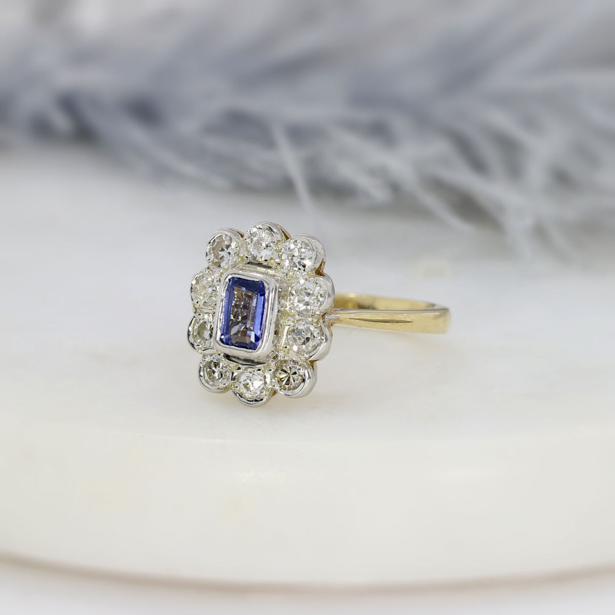 9ct Yellow Gold Oblong Sapphire & Round Diamond Cluster Ring