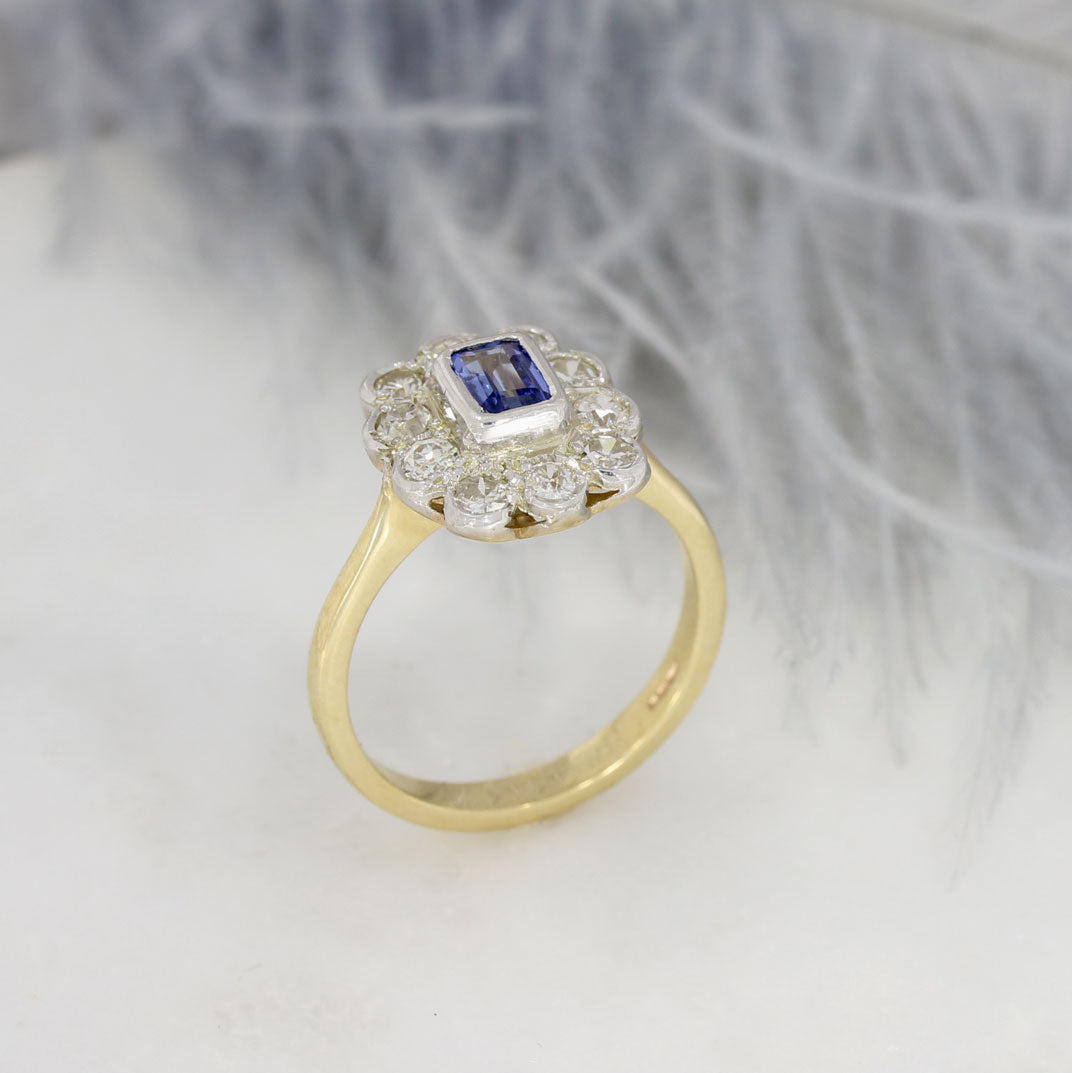 9ct Yellow Gold Oblong Sapphire & Round Diamond Cluster Ring
