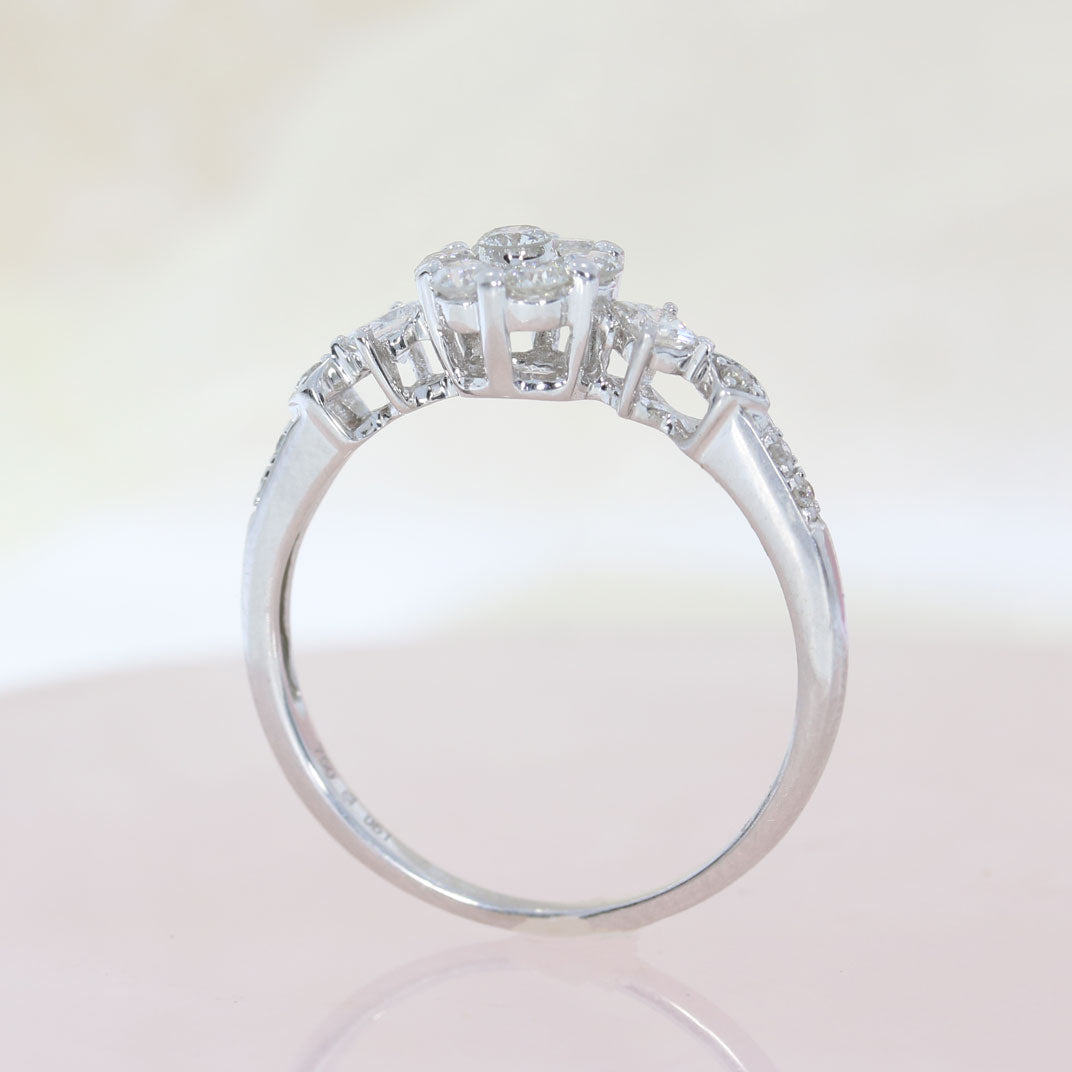 Pre Owned 18ct White Gold Diamond Flower Cluster Ring Approx .51ct