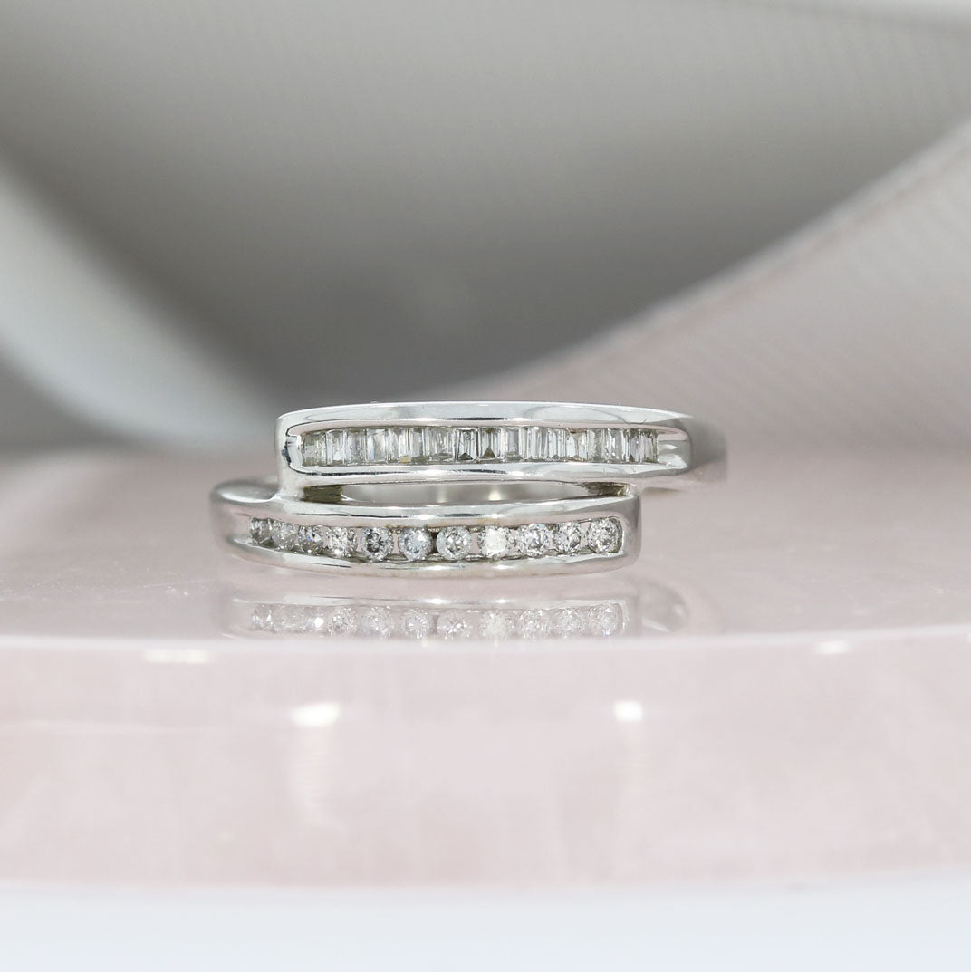 Pre Owned 18ct White Gold Crossover Baguette & Round Diamond Dress Ring 0.25ct