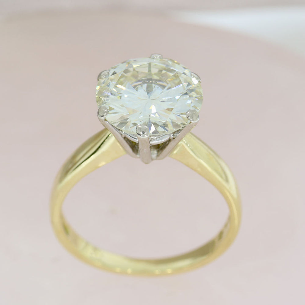 Pre Owned 18ct Yellow Gold 6 Claw Brilliant Cut Natural Diamond Solitaire Ring 3.88ct