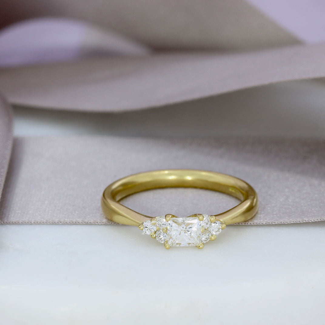 Certified 18ct Gold Princess Cut Diamond Cluster Ring 0.59ct F VS2