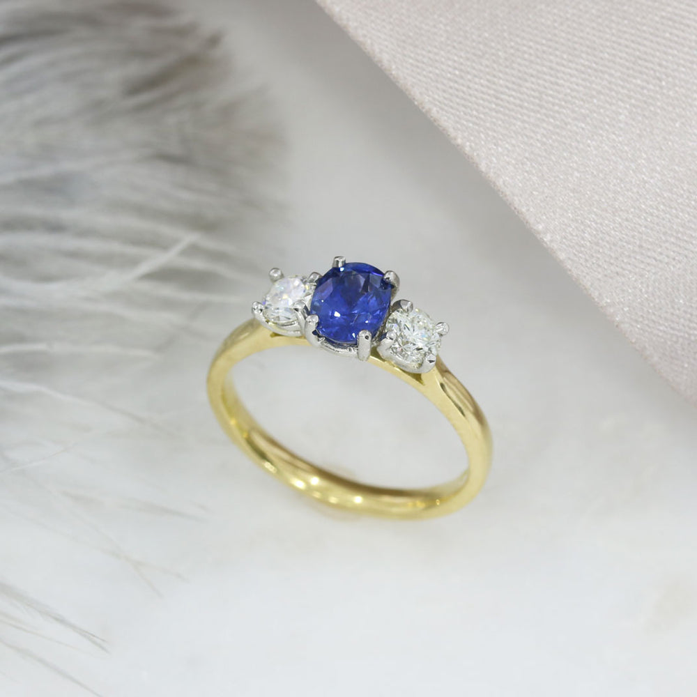 18ct Yellow Gold Sapphire & Diamond 3 Stone Ring