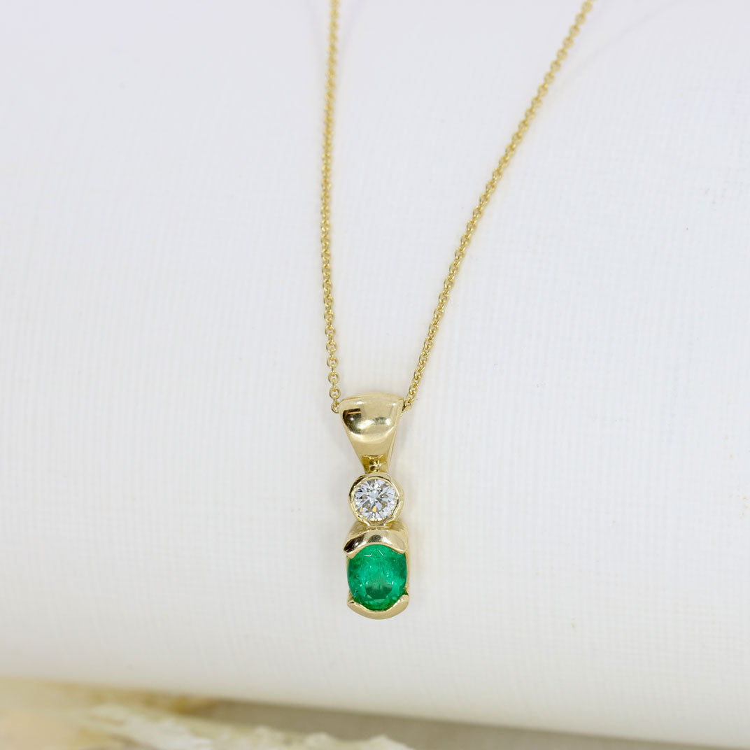 18ct Emerald & Diamond Two Stone Pendant on 18ct 18" Anchor Chain
