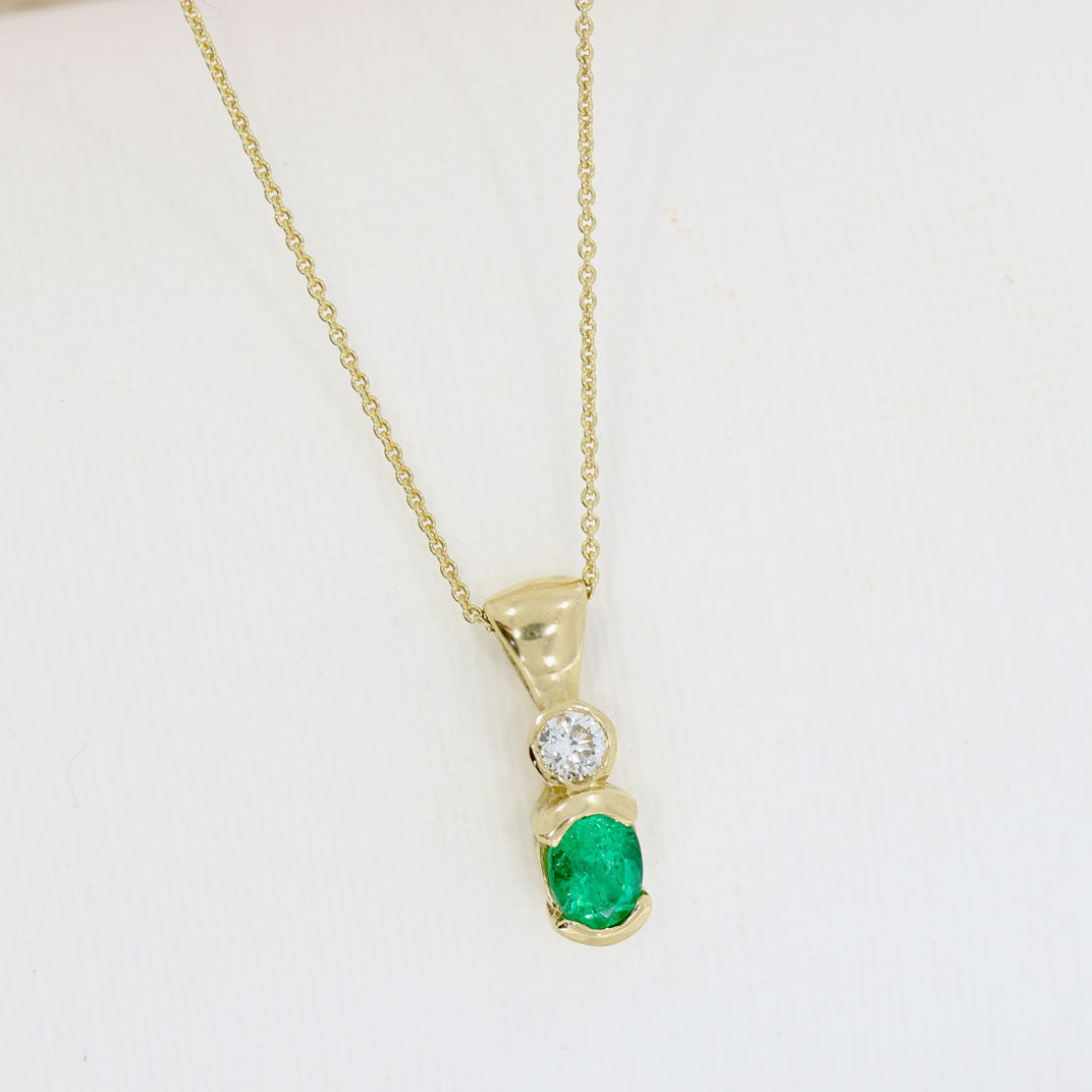 18ct Emerald & Diamond Two Stone Pendant on 18ct 18" Anchor Chain