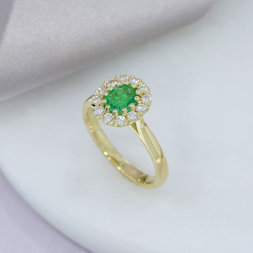 18ct Yellow Gold Oval Emerald & Round Diamond Cluster Ring