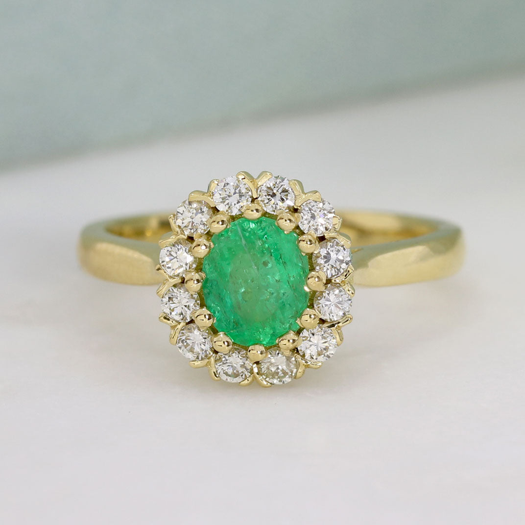 18ct Yellow Gold Oval Emerald & Round Diamond Cluster Ring