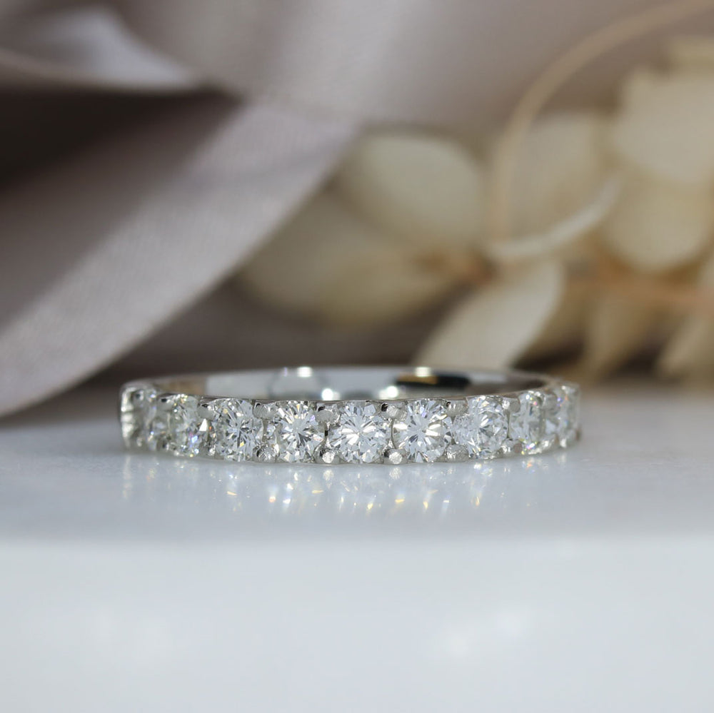 Platinum 12 Stone Claw Set Diamond Eternity Ring 0.95ct
