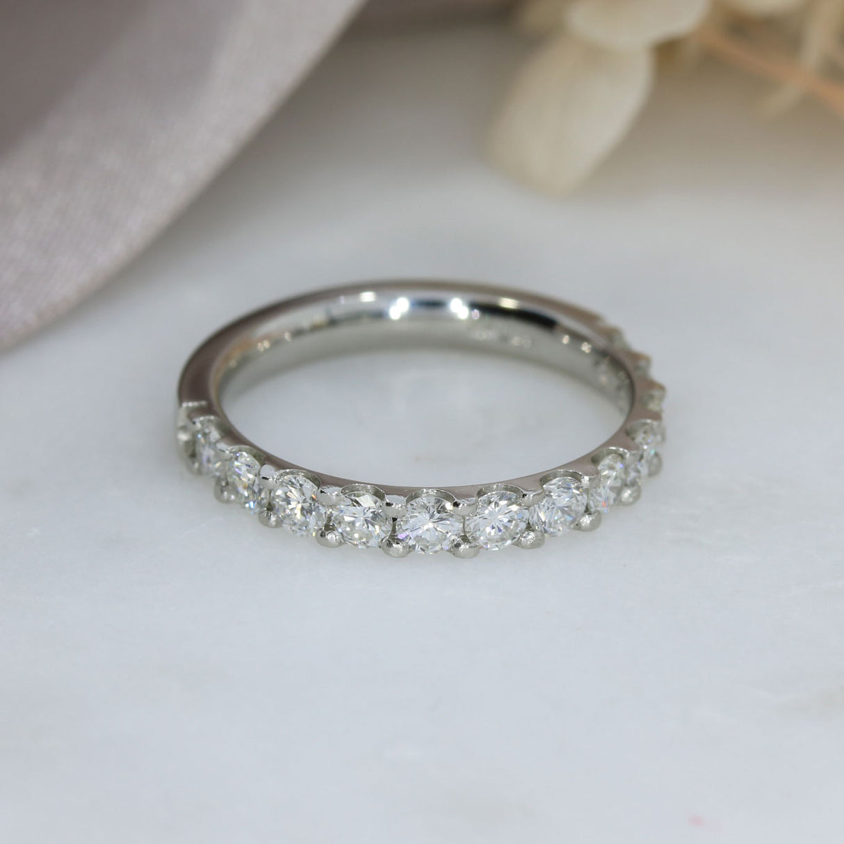 Platinum 12 Stone Claw Set Diamond Eternity Ring 0.95ct