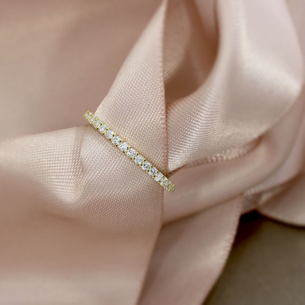 18ct Gold Eternity Ring with Claw Set Lab Grown Diamonds 0.25ct