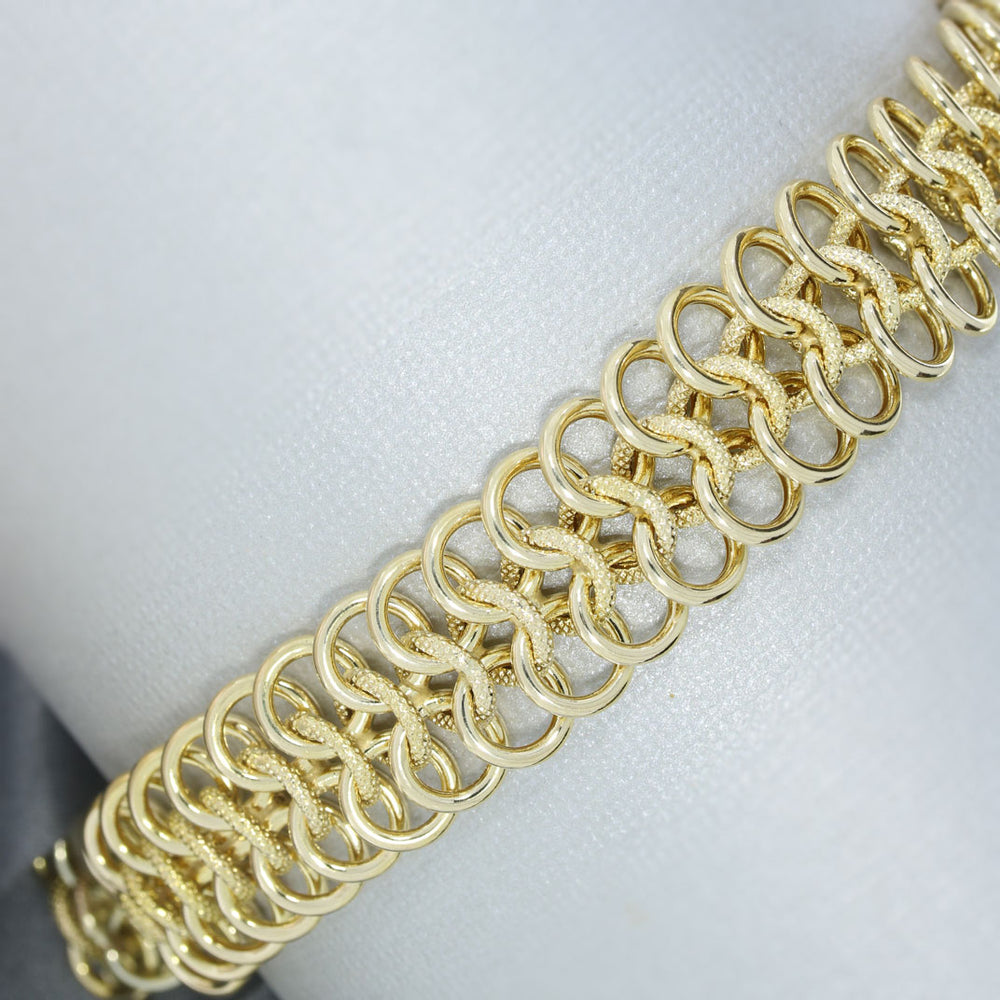 Pre Owned Wide 9ct Gold 3 Row Interlocking Circle Link Bracelet