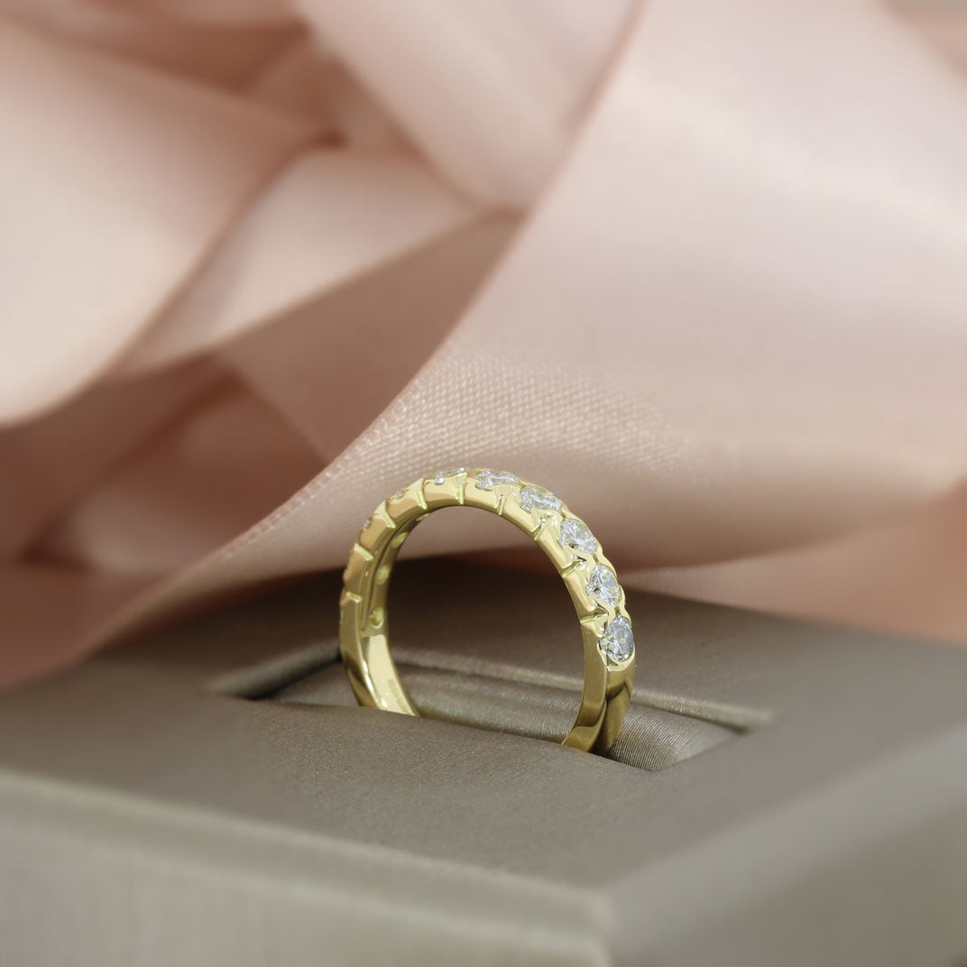 18ct Gold Brilliant Cut Lab Grown Diamond Eternity Ring 1.05ct