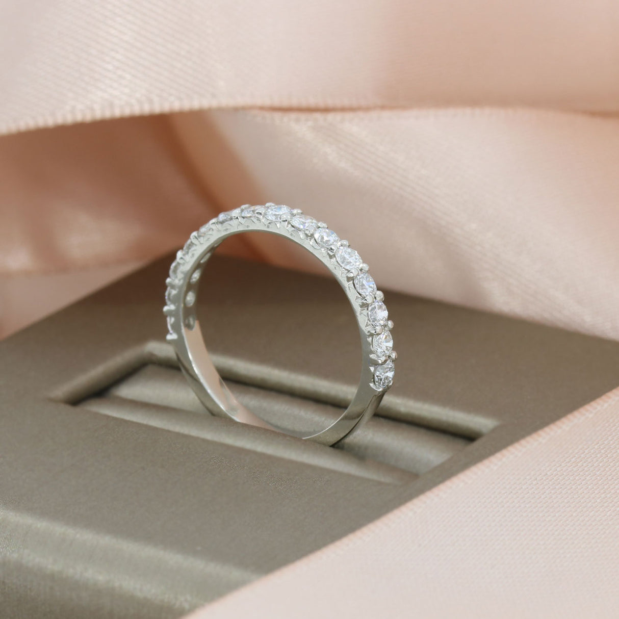 Platinum Claw Set Laboratory Grown Diamond Eternity 0.75ct D-F VVS-VS