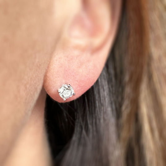 9ct Gold 4 Claw Set Certified Brilliant Cut Lab Grown Diamond Stud Earrings 0.84ct