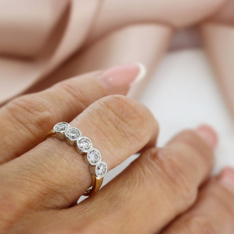 18ct Gold & Platinum Set Diamond 5 Stone Eternity Ring 0.75ct