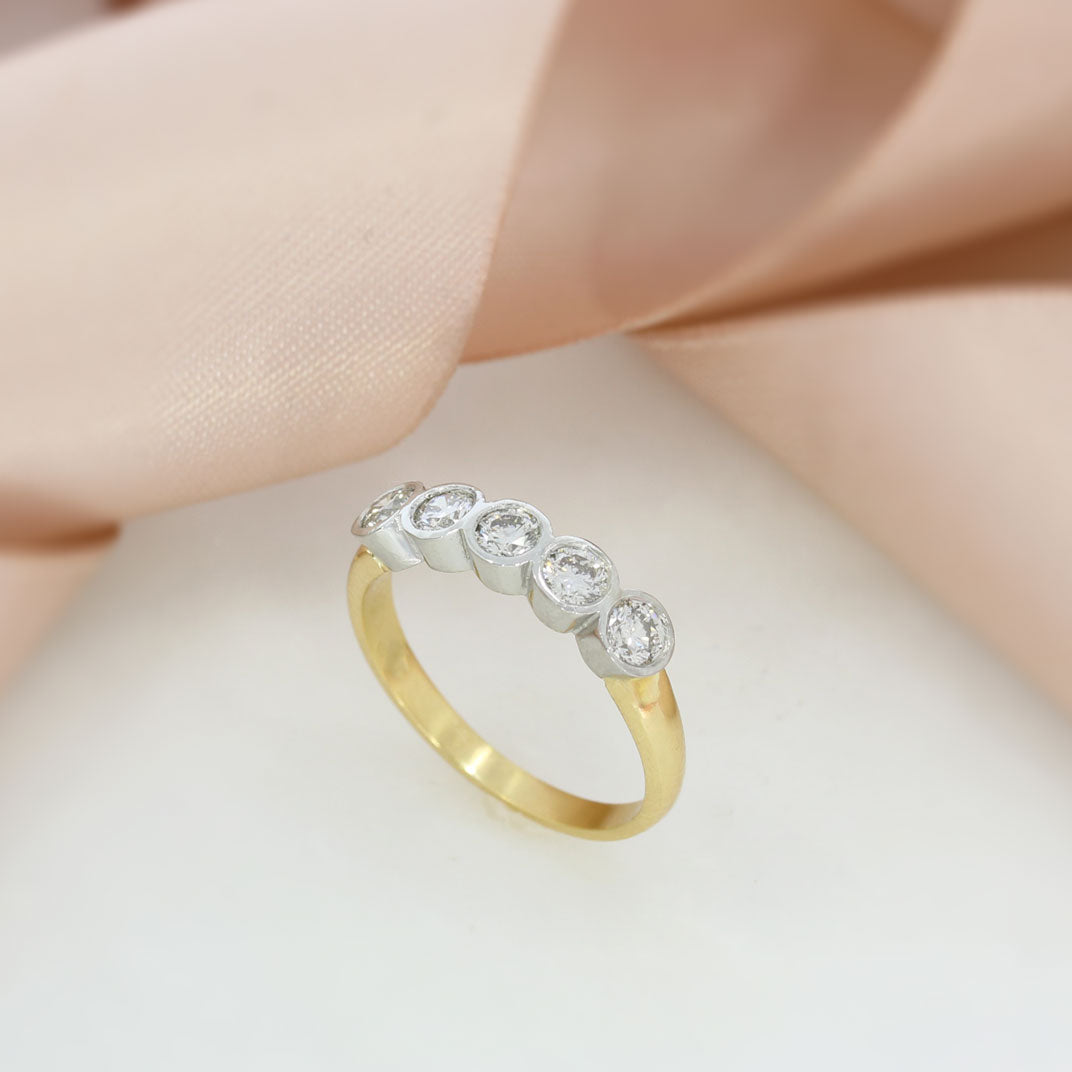 18ct Gold & Platinum Set Diamond 5 Stone Eternity Ring 0.75ct