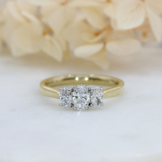 9ct Gold & Platinum Oval LabGrown Diamond 3 Stone Ring Total 0.81ct D-F VS-VVS