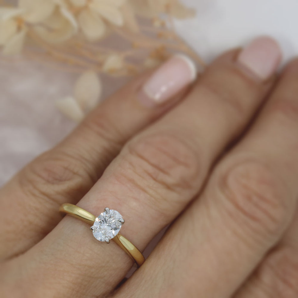 18ct Gold Oval Lab Grown Diamond Solitaire Ring 0.71ct D-F VS-VVS
