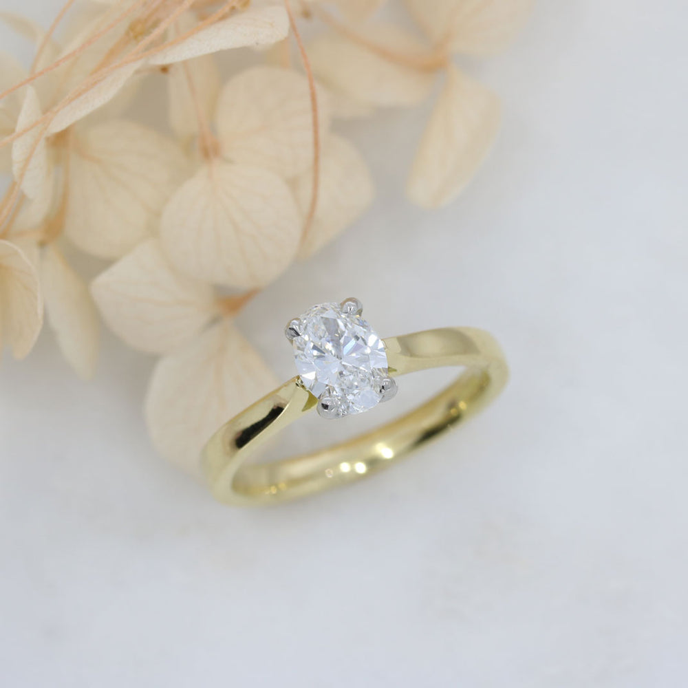 18ct Gold Oval Lab Grown Diamond Solitaire Ring 0.71ct D-F VS-VVS