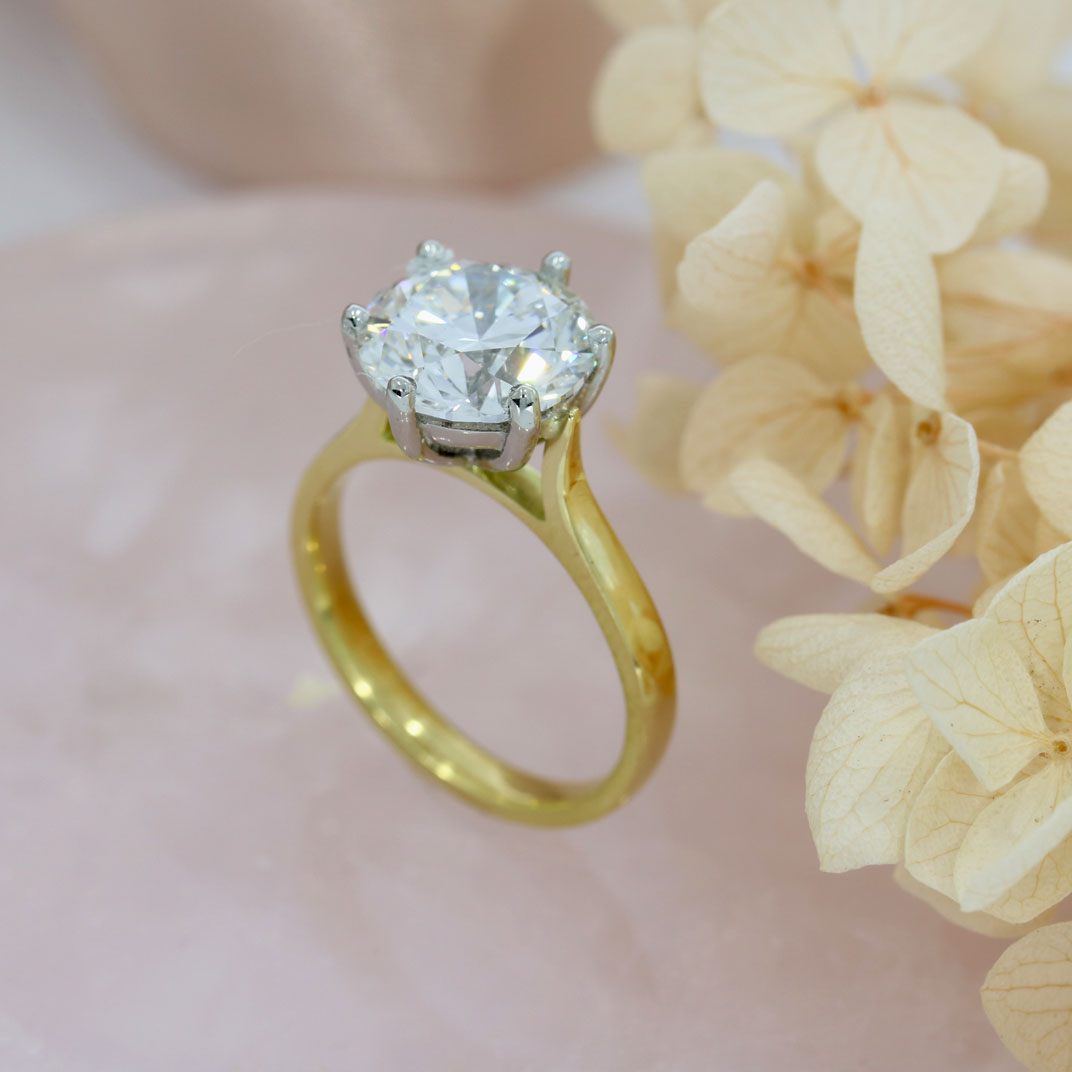 18ct Gold & Platinum Certified Lab Grown Diamond Solitaire Ring E VS2 4.00ct