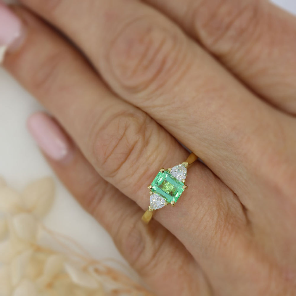 18ct Gold Emerald & Triangular Laboratory Grown Diamond 3 Stone Ring