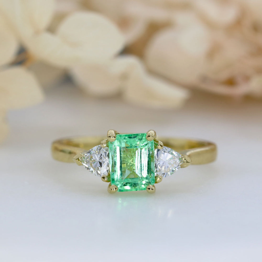 18ct Gold Emerald & Triangular Laboratory Grown Diamond 3 Stone Ring