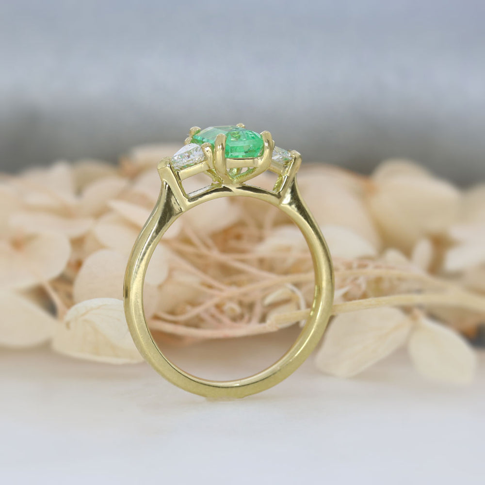 18ct Gold Emerald & Triangular Laboratory Grown Diamond 3 Stone Ring
