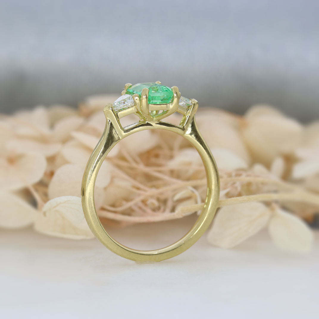 18ct Gold Emerald & Triangular Laboratory Grown Diamond 3 Stone Ring