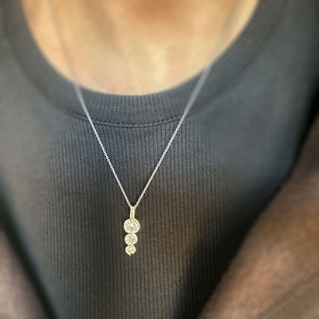 9ct White Gold Graduating Laboratory Grown Diamond Pendant Total 1.86ct 20 inch