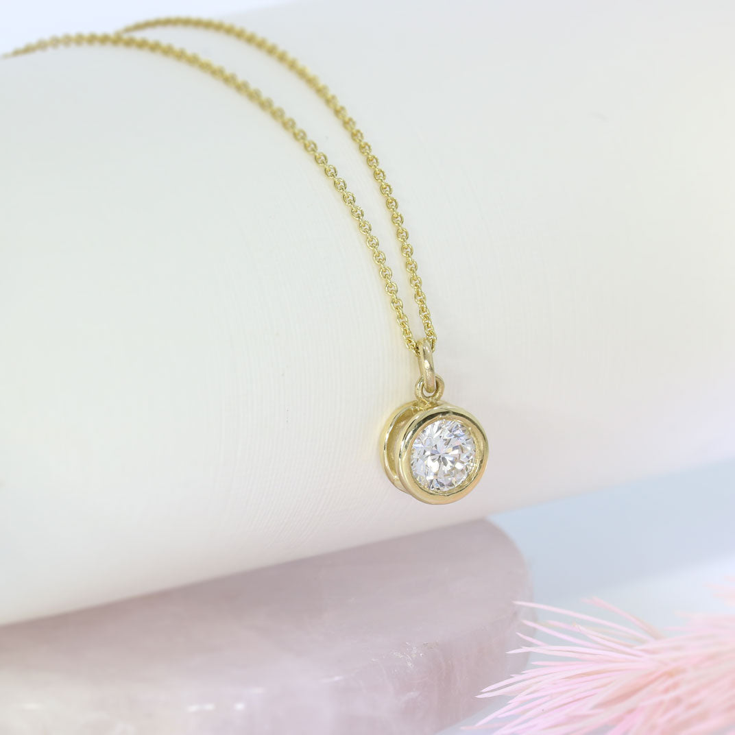 9ct Yellow Gold Lab Grown Diamond Solitaire Pendant 1.06ct on 9ct 20" Chain