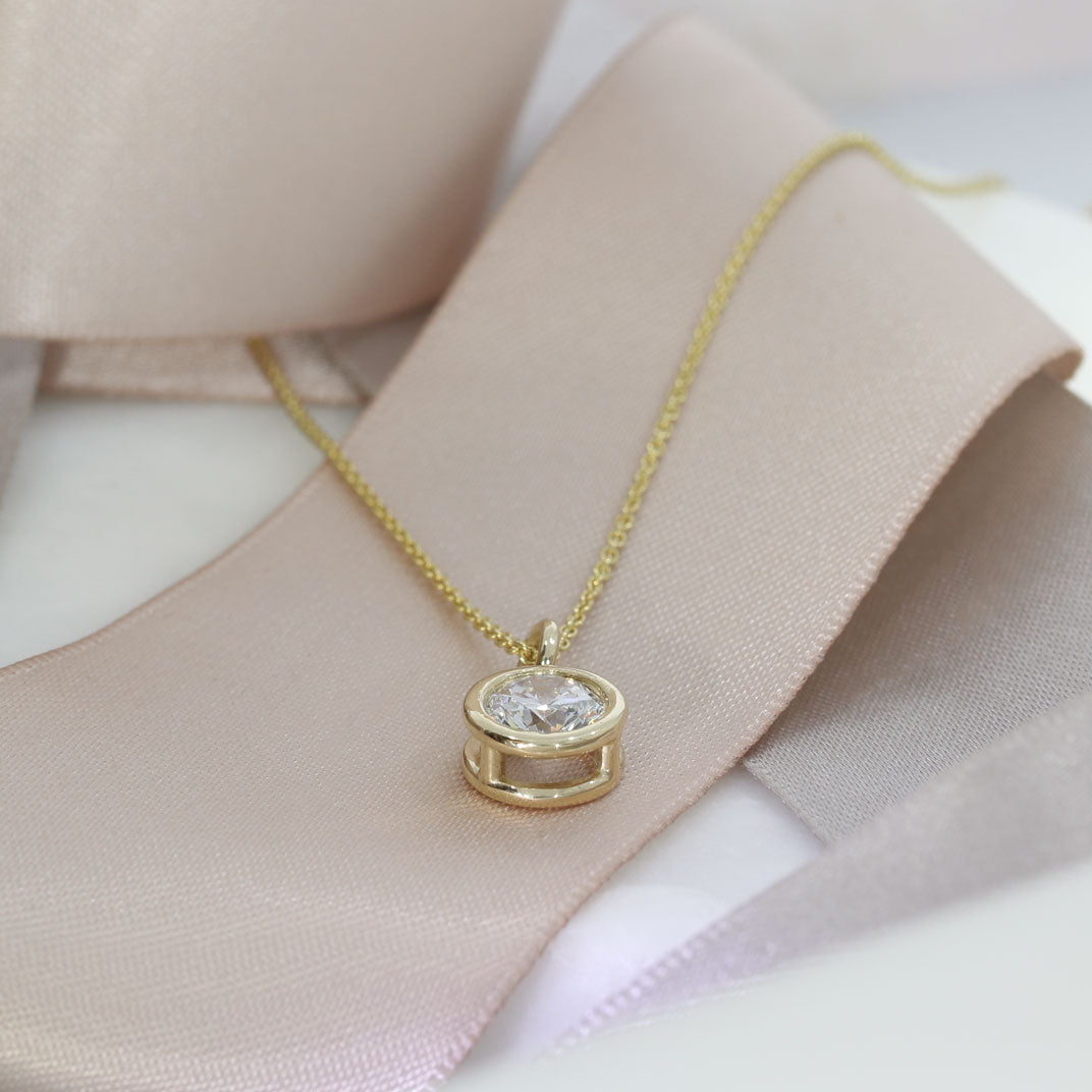 9ct Yellow Gold Lab Grown Diamond Solitaire Pendant 1.06ct on 9ct 20" Chain