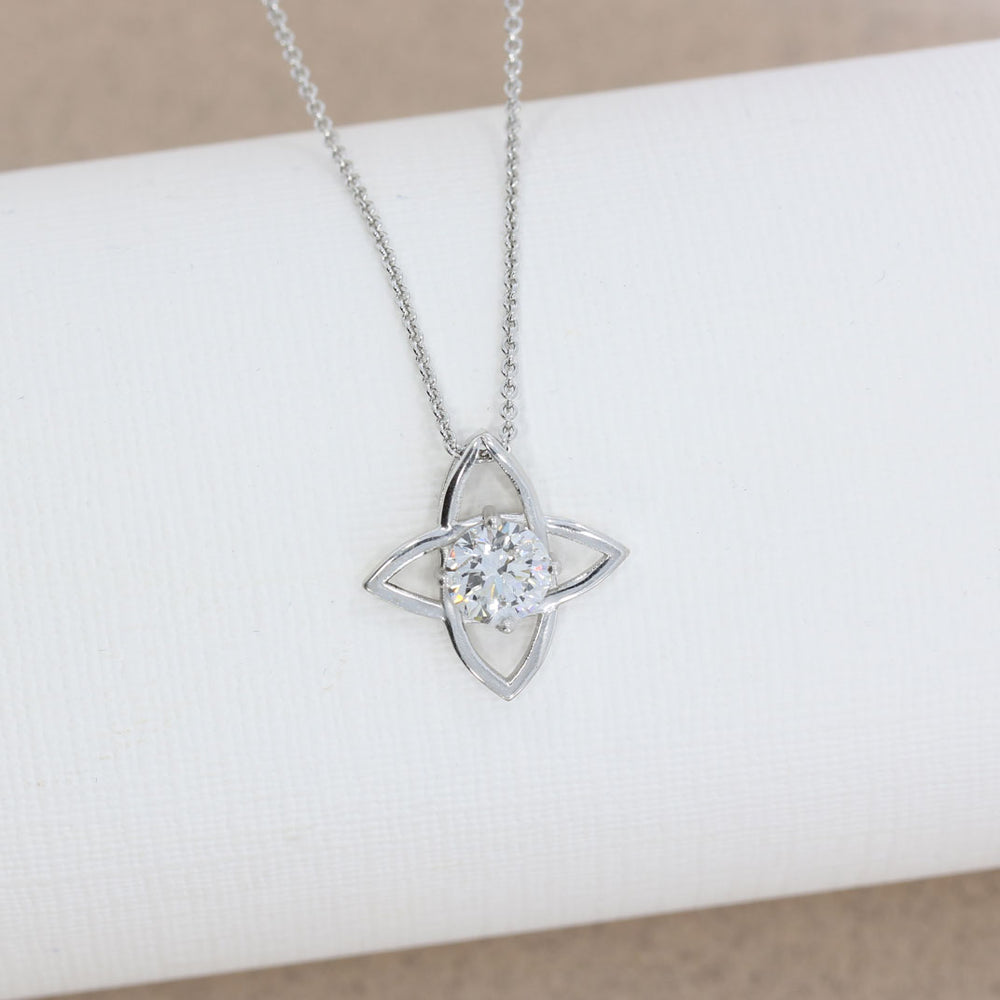 9ct Gold Lab Grown Diamond Flower Shape Pendant 1.00ct On 9ct 18" Chain